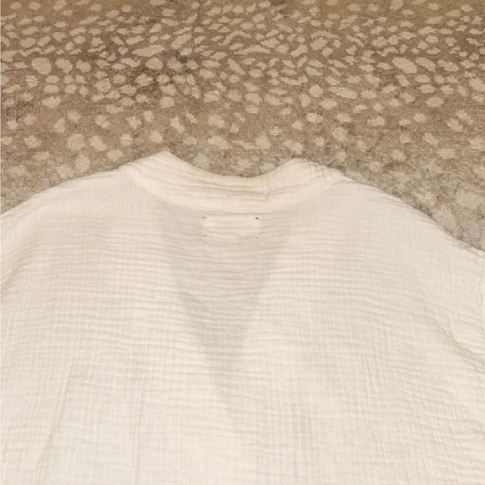 Xirena Avery White Cotton Gauze Short Sleeve Casual Top - Picture 12 of 14